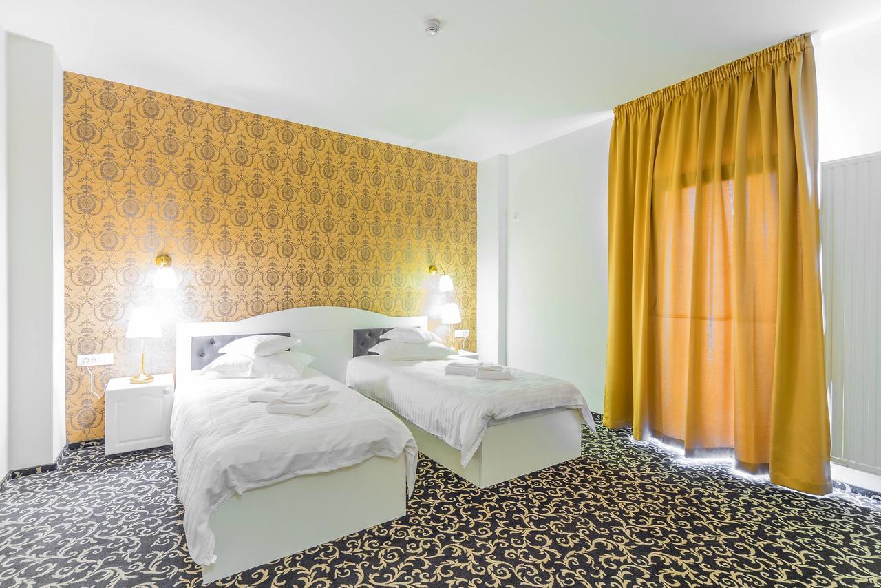 Hotel Complex Havana Tirgu Ocna Ngoại thất bức ảnh