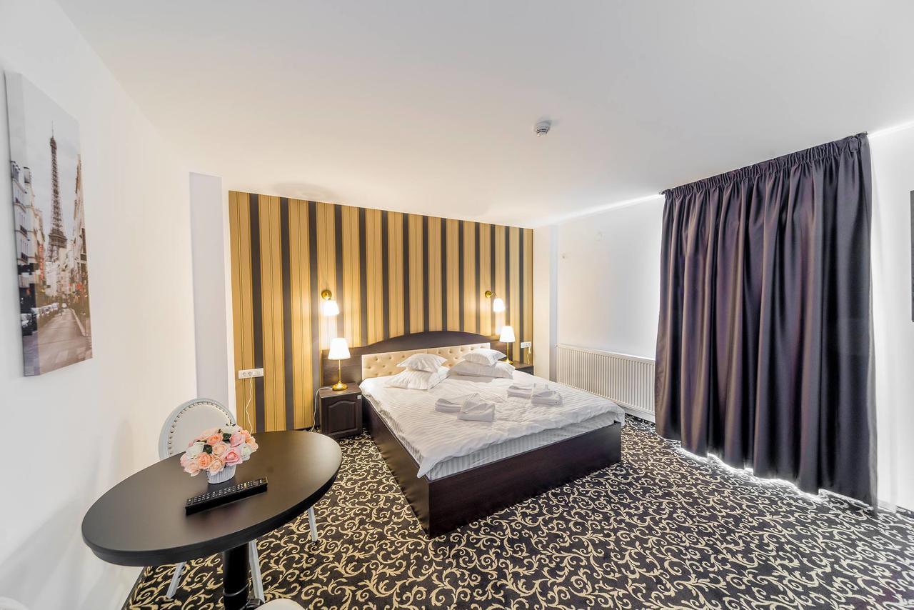 Hotel Complex Havana Tirgu Ocna Ngoại thất bức ảnh