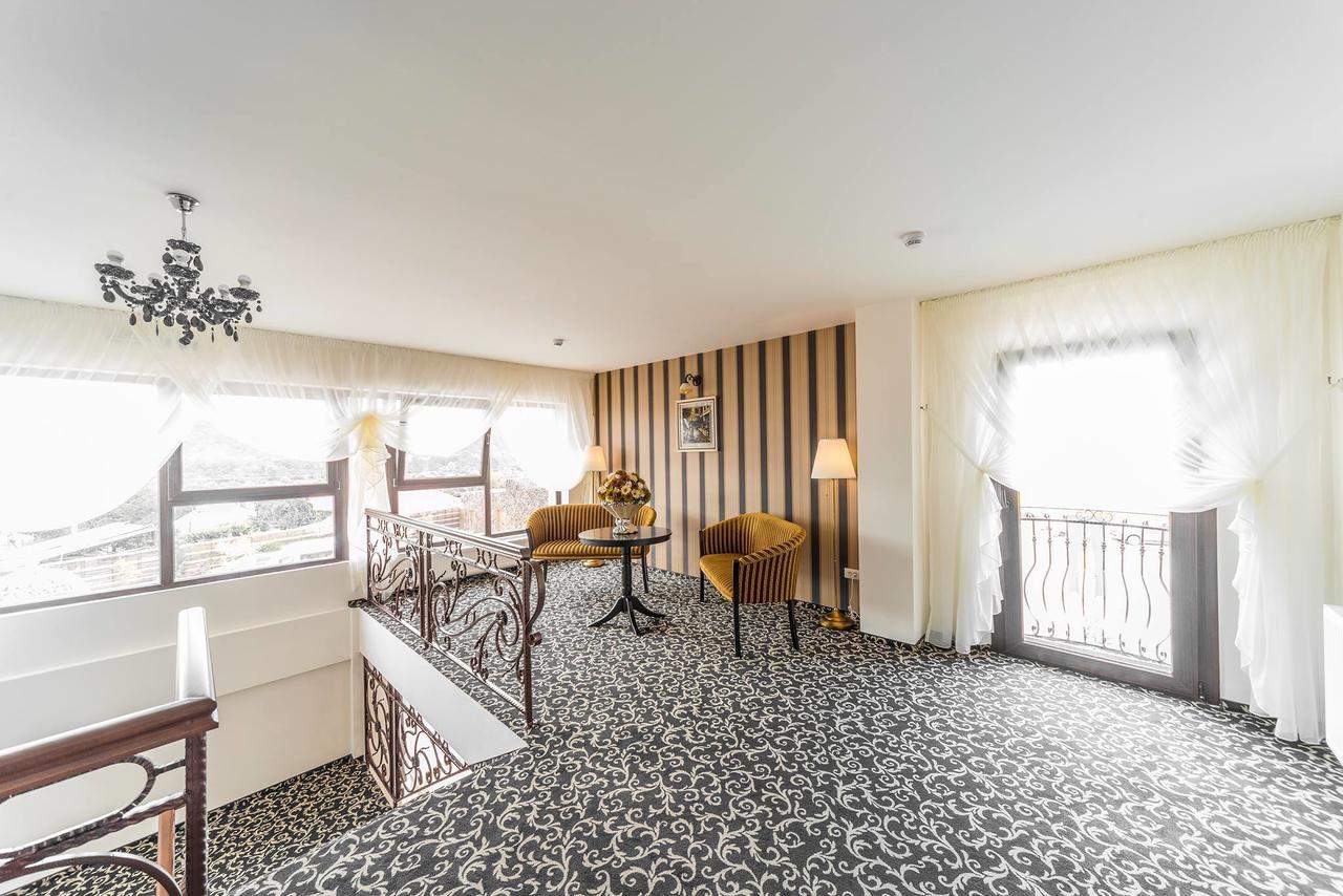 Hotel Complex Havana Tirgu Ocna Ngoại thất bức ảnh